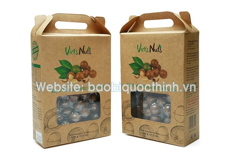 Hộp giấy có quai xách in trên nền giấy Kraft- Bao bì Quốc Thịnh