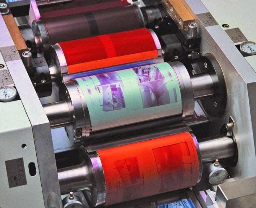 Kỹ thuật in Offset trong sản xuất bao bì công ty Quốc Thịnh